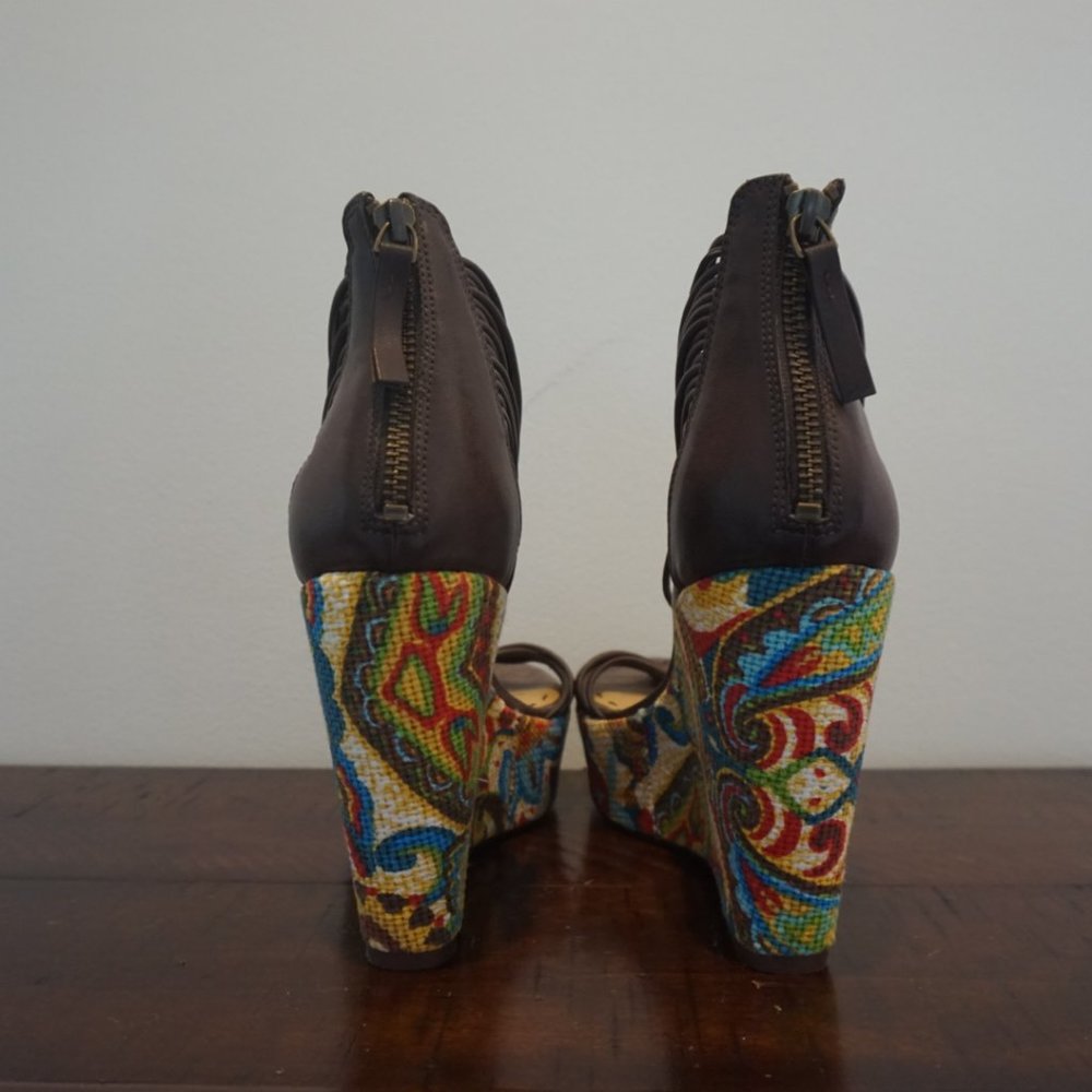 Flower Weaved Wedges - Picture 3 of 3